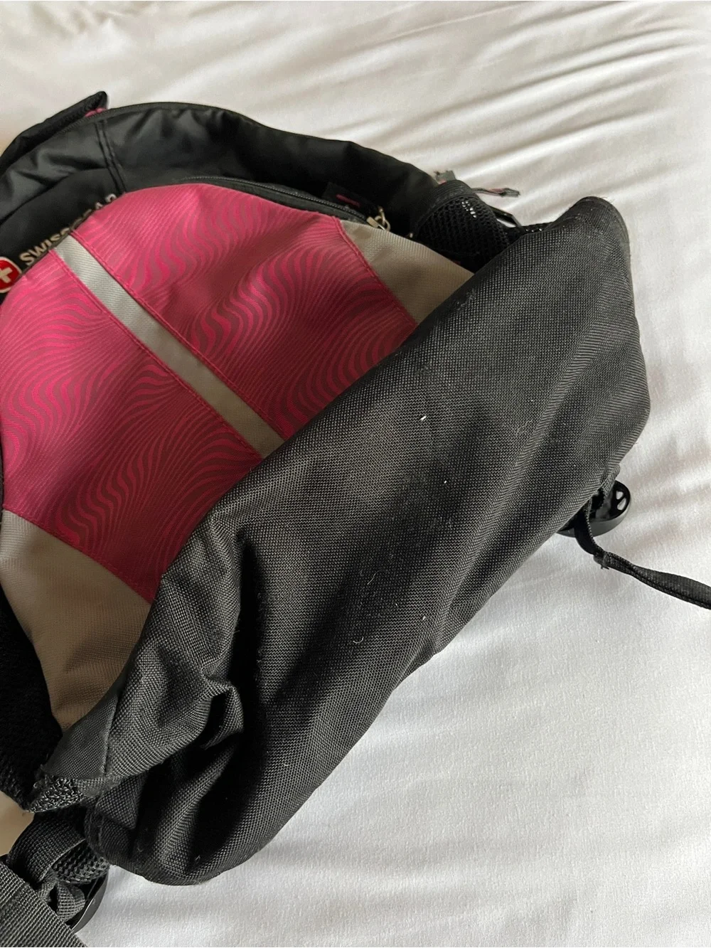 SwissGear Backpack Pink Black Tech Pocket School Travel Comfort Fit Daypack